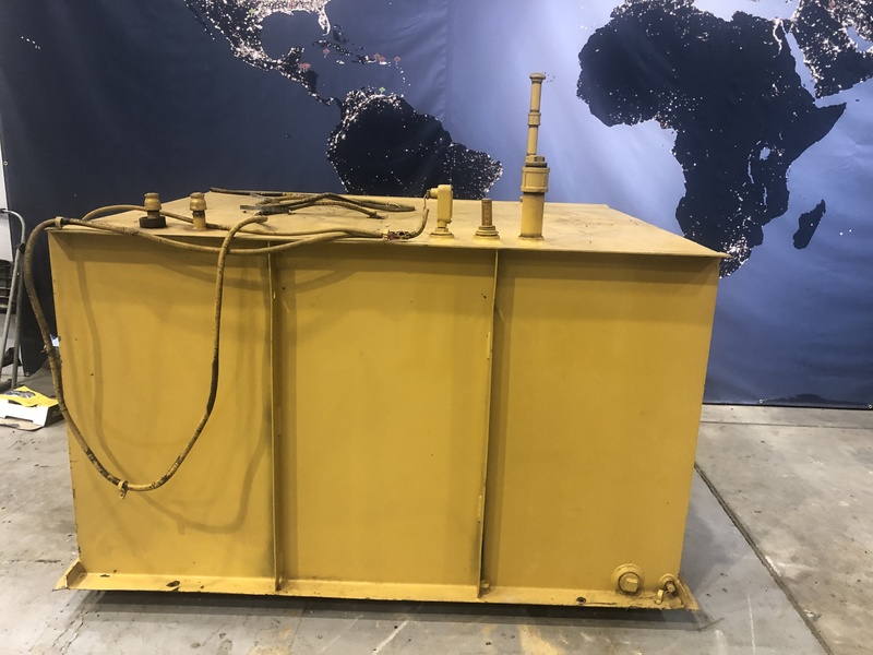 700 gallon Day, diesel fuel tank, 74" L x 56.5" W x 42.5" H - Image 1