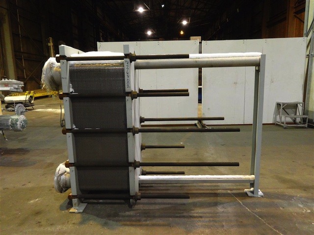 878 sq.ft., Tranter, 06-T16-UP-146, super changer plate exchanger, 150 psi, 200&deg;F, 1999 - Image 3