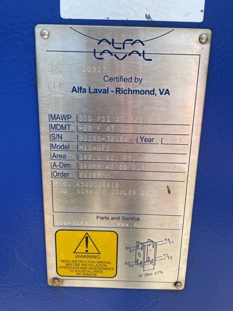 142 sq.ft., Alfa-Laval, M10-BFD, heat exchanger, 300 psi, 320&deg;F, 316 Stainless Steel plates, Carbon Steel - Image 2