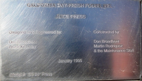 California Day Fresh Foods #SS24, Juice Platen Press, Stainless Steel, 24" x 24", 5 HP, 1740 RPM, 230/460 V - Image 5