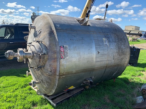 1500 gallon Walker Stainless Stainless, Stainless Steel Jacketed Reactor Tank, 6' diameter x 7' straight - Image 1