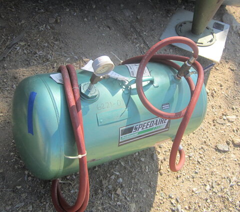 Speedaire, Air Receiver Tank, 12 gallon, 12" diameter x 24" straight side, 144 psi @ 450 F, 2001 - Image 2