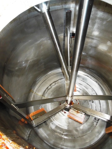 236 gallon Royal Welding & Fabrication Welding & Fabrication, Stainless Steel Jacketed Tank, 42" diameter x - Image 4
