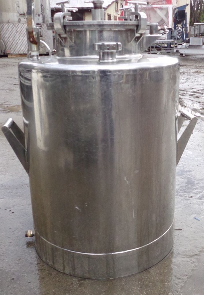 50 gallon Stainless Steel Tank, 23" diameter x 27" straight side, 12" diameter Manway, (3) 2" top inlets - Image 1