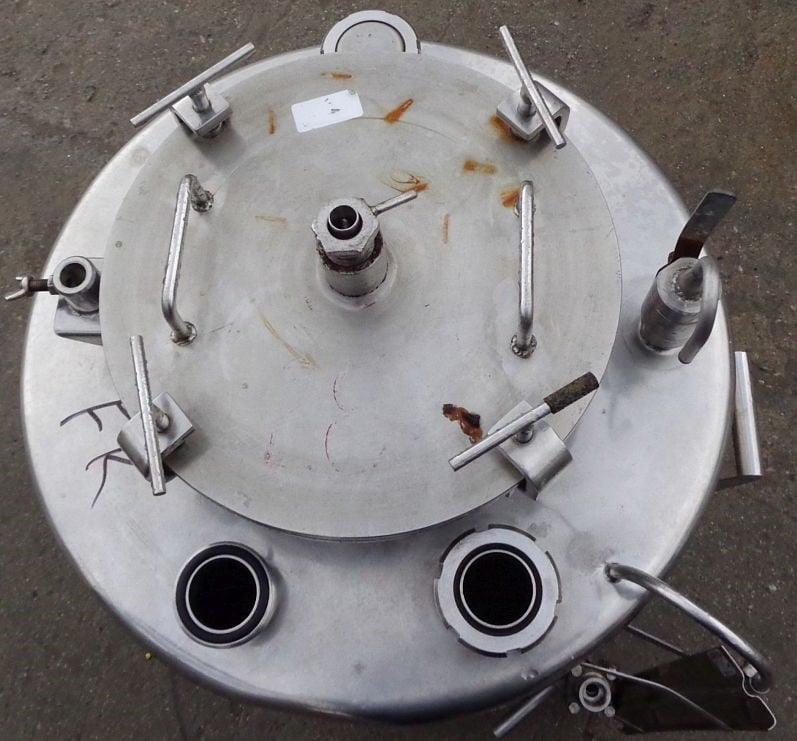 50 gallon Stainless Steel Tank, 23" diameter x 27" straight side, 12" diameter Manway, (3) 2" top inlets - Image 6