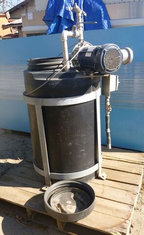 50 gallon Poly Processing, Polyethylene Tank, 12" diameter x 32" straight side, 12" manway, 1-1/4" inlet & 1" - Image 2