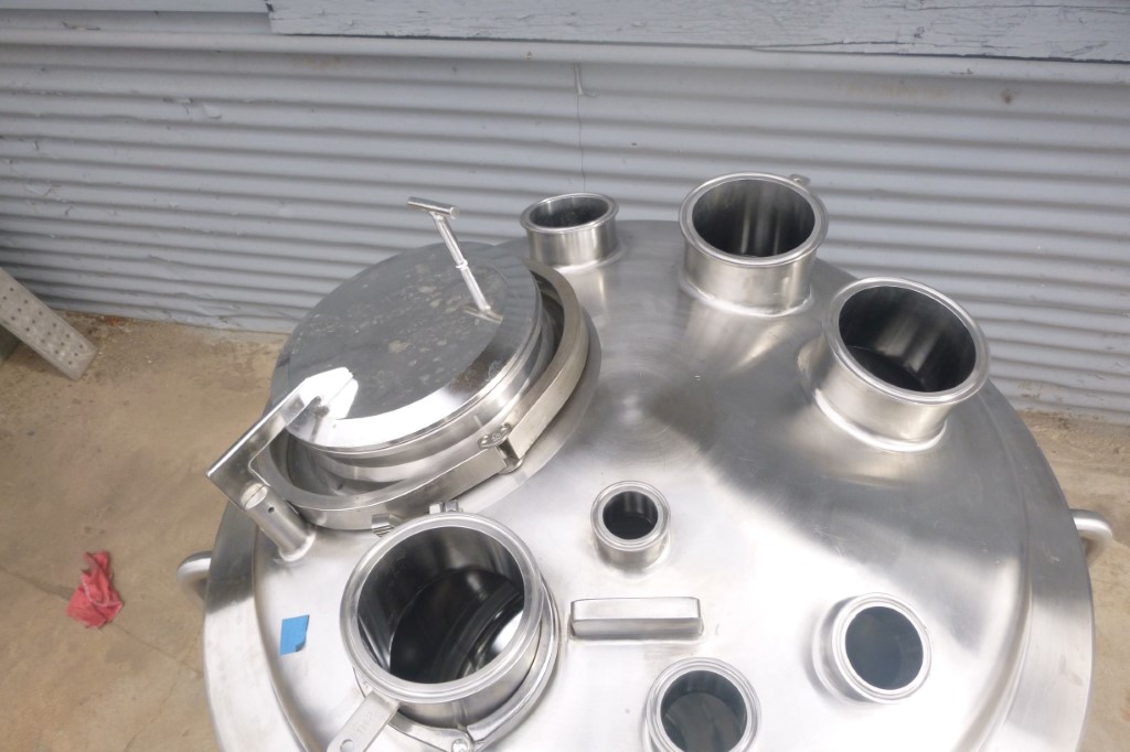 52.8 gallon Precision Stainless, Stainless Steel Pressure Tank, 24" diameter x 26" straight side, 45 psi @ - Image 4