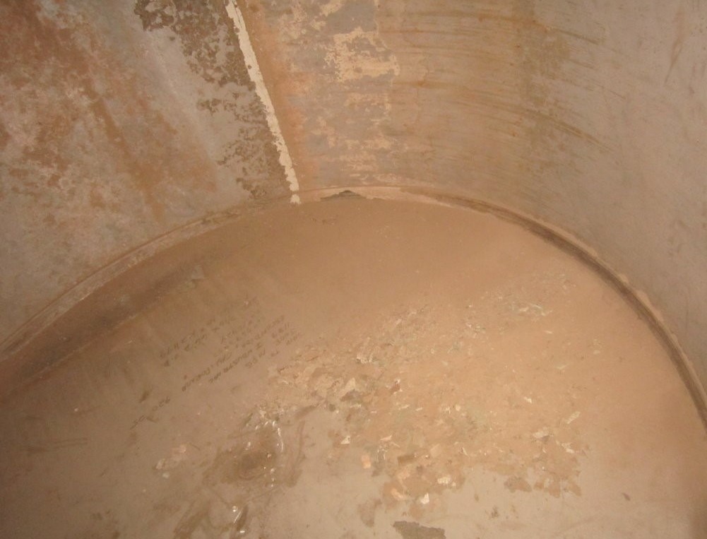 1000 gallon Underwriters Labs, Stainless Steel Tank, 64" diameter x 72" straight side, 1/4" thick fiberglass - Image 5