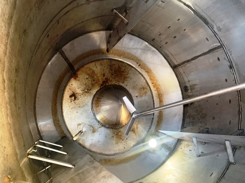 450 gallon Stainless Steel Agitated Tank, single wall, 4' diameter x 70" straight side, 1" side bottom - Image 4