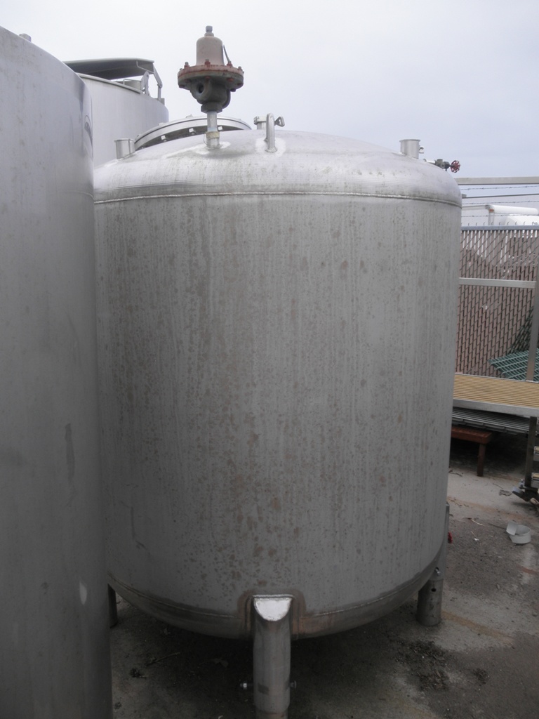 500 gallon Walker Hold, Stainless Steel Pressure Tank, 50" diameter x 50" straight side, 16" diameter Bolted - Image 1