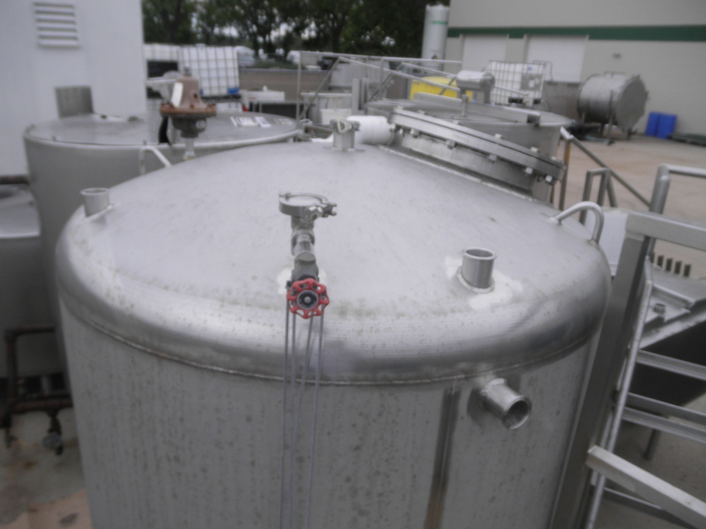 500 gallon Walker Hold, Stainless Steel Pressure Tank, 50" diameter x 50" straight side, 16" diameter Bolted - Image 5