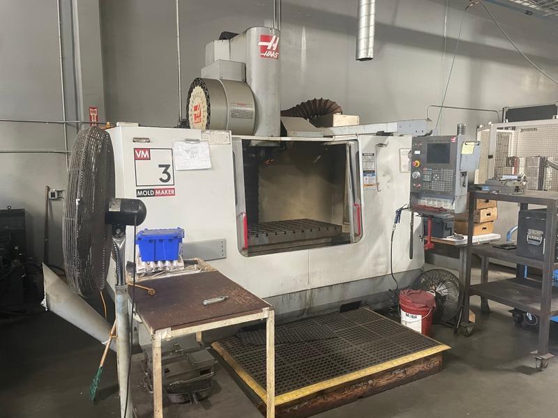 Haas #VM-3, CNC vertical machining center, 24 automatic tool changer, 40" X, 26" Y, 24" Z, 12000 RPM, CAT 40 - Image 2