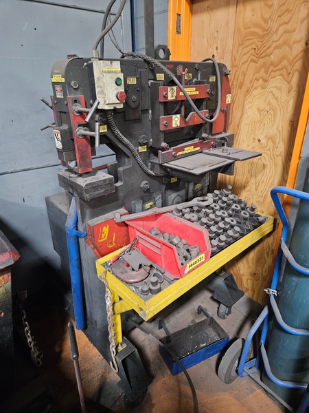5" x 5" x 3/8" Edwards #Jaws-IV, hydraulic, 75 ton, tooling, 1998 - Image 1