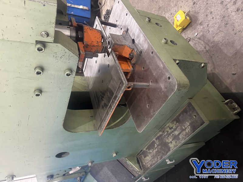 6" x 6" x 5/8" Piranha #PII-140, hydraulic ironworker, 140 ton, 20-1/2" throat, 5-1/4" stroke, 1999 - Image 7