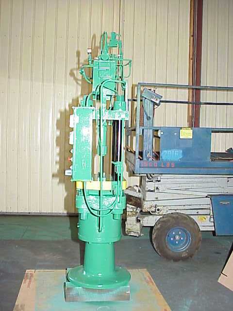 230 Ton, 18.5" x 18.5", upact.4-post, 9" stroke, 22" daylight, push back cyls, 100" tall, #696 - Image 2
