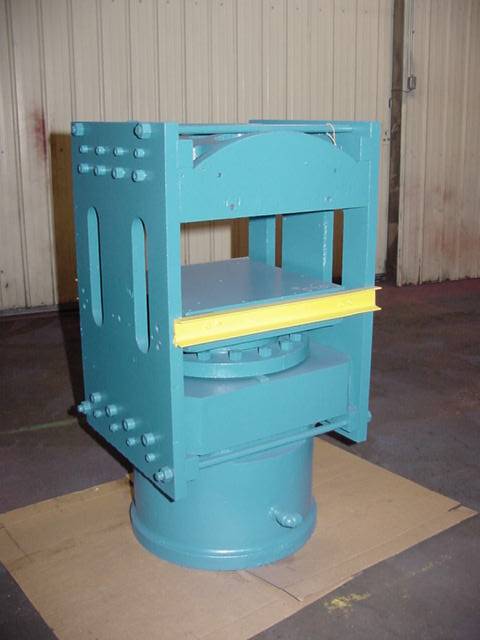 200 Ton, 24" x 24", upact.slabside, 10.5" stroke, 10.5" daylight, 16" ram, 38" work hght, #590 - Image 1