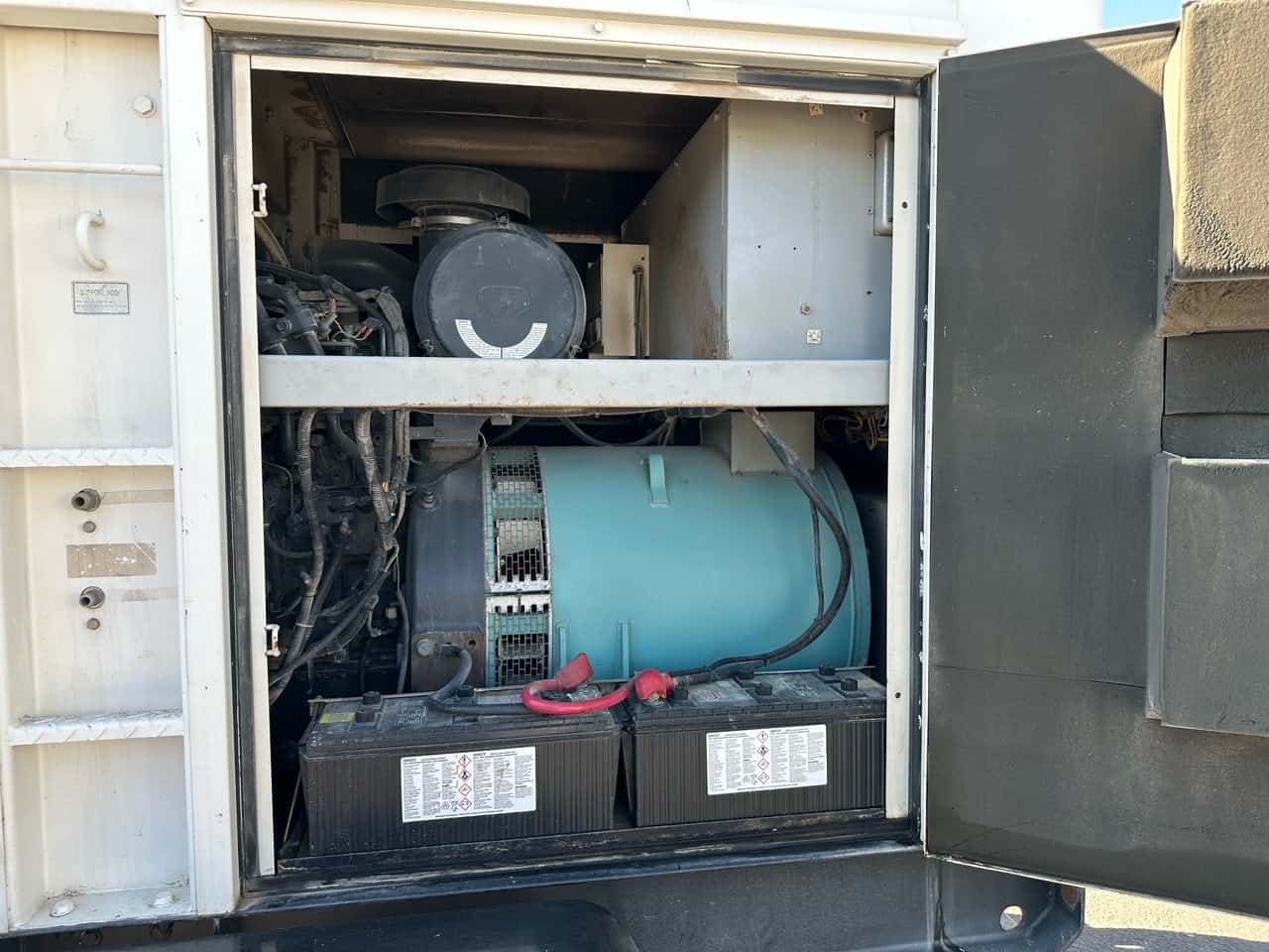 264 KW Multiquip Power #DCA300, mobile diesel generator, multi-voltage, 7238 hours, 2006 - Image 7