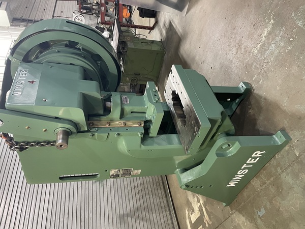 32 Ton, Minster #4, 3" stroke, 9.5" Shut Height, 2.25" adjustment, 24" x15" bolster, rebuilt clutch & brake - Image 3
