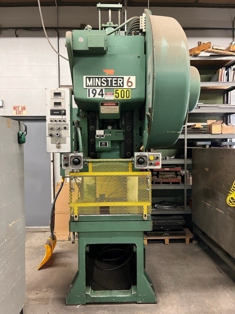 60 Ton, Minster #6SS-FB, 4" stroke, 16" Shut Height, 2.75"adj., 90-180 SPM, 21" x32"bed, air cooled & brake - Image 1