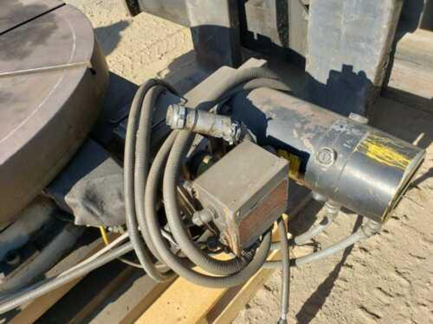 42" M & M Precision System, rotary table - Image 7