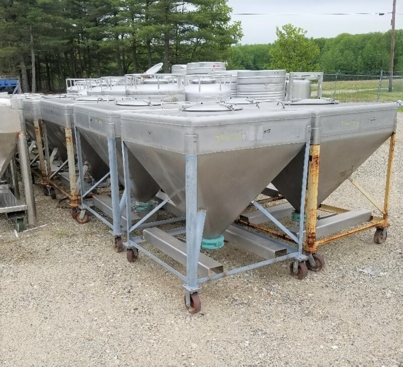 140 gallon Mueller, Stainless Steel portable powder totes, 6" discharge butterfly valves - Image 5