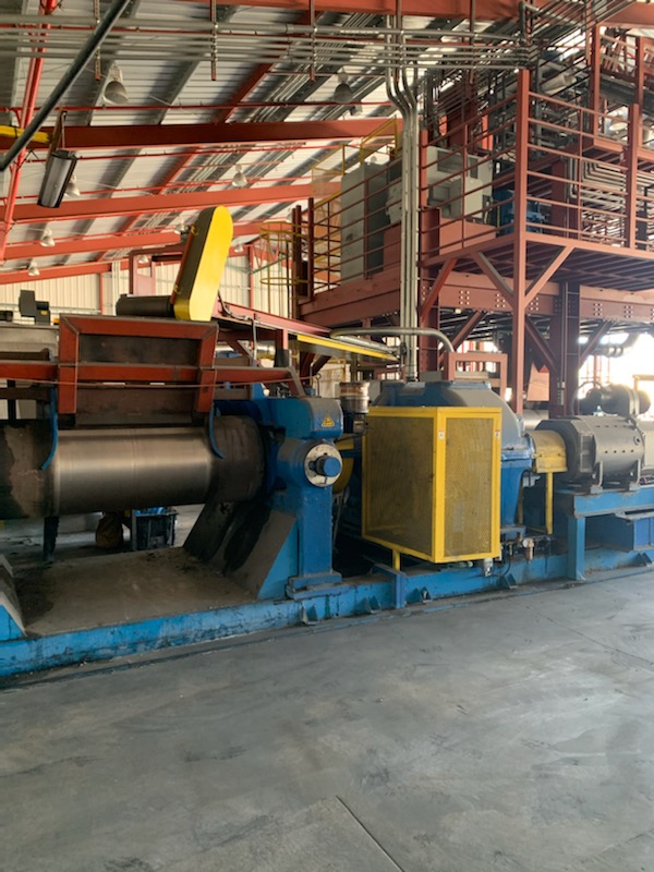 Farrel #F270, Unidrive mixer, 2-wing rotors, Toshiba 1000 HP @ 1180 RPM motor, hydraulic unit - Image 2