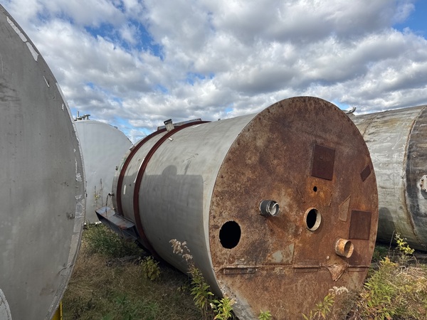2600 gallon Vertical Stainless Steel tank, 7' diameter x 9' high, flat top - Image 2