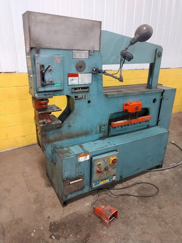 Scotchman #9012, hydraulic ironworker, 90 ton, 5 HP, foot pedal controls, 1996 - Image 2