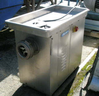 Blonco, Stainless Steel Meat Grinder, 800 kg/hr., 19" x 30" width preparation area, 3" H side walls, 4" - Image 7