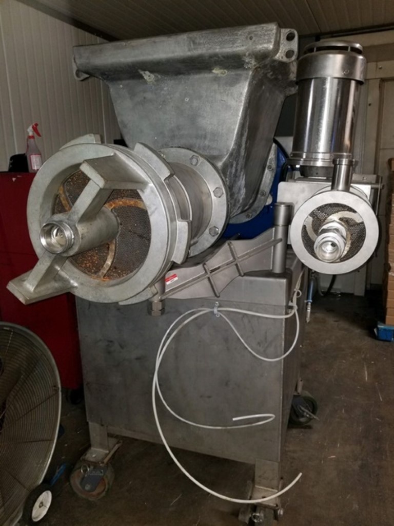 Weiler Co #1109, Meat Grinder w/Reclaim System, 50/3 HP, 1770 RPM, 230/460 V - Image 3