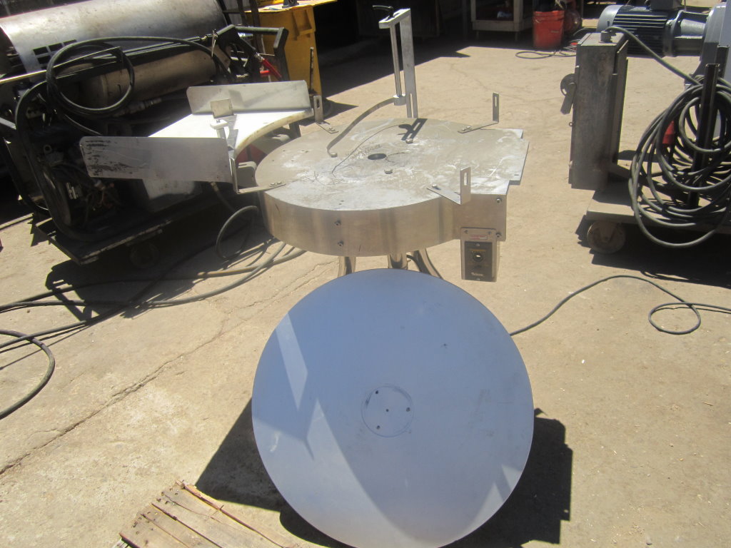 28" width Accumulation Table, Aluminum, Stainless Steel, Less drive - Image 3