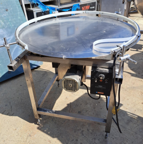 36" width Accumulation Table, Stainless Steel, 0.33 HP, 230/460V, Vari-Speed - Image 1