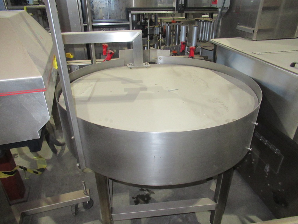42" width Accumulation Table, Stainless Steel, 2" Raised Edges, 0.17 HP, 1725 RPM - Image 1
