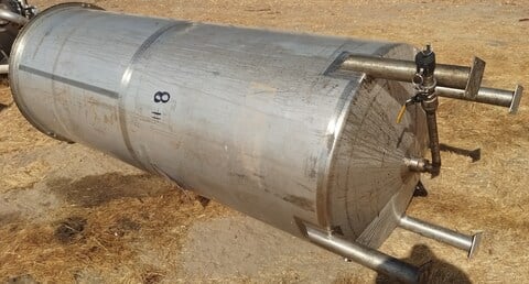 900 gallon Stainless Steel Tank, Agitated, 46" diameter x 10' straight side, 1.5 HP, 230/460 V., 1740 RPM - Image 3