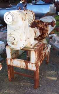 Girdler #43917, Votator, 14" diameter x 48" L, Single barrel, 250 psi internal, 150 psi jacketed, 5 HP - Image 2
