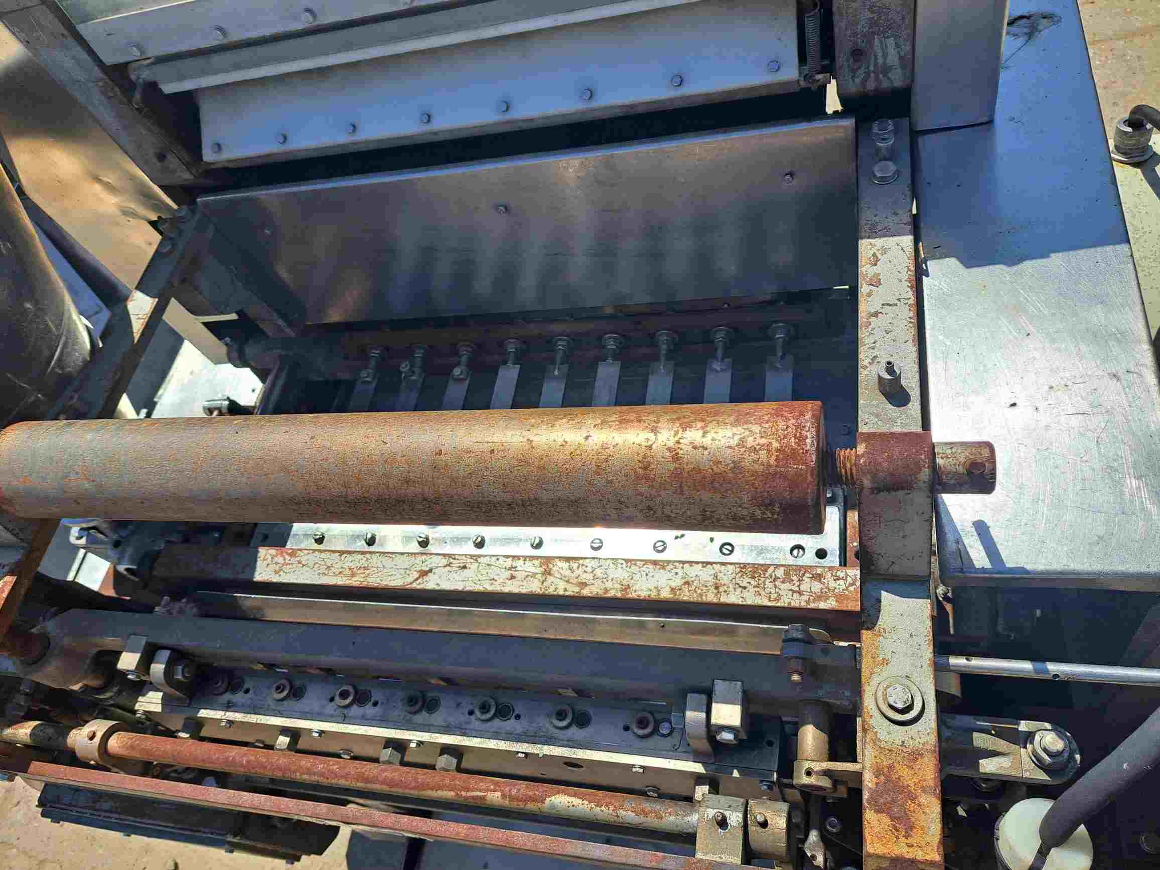 Toresani Pavan #MT600, Tortellini Pasta Machine, 4.687" diameter x 23.5" L double dough sheet rollers - Image 4
