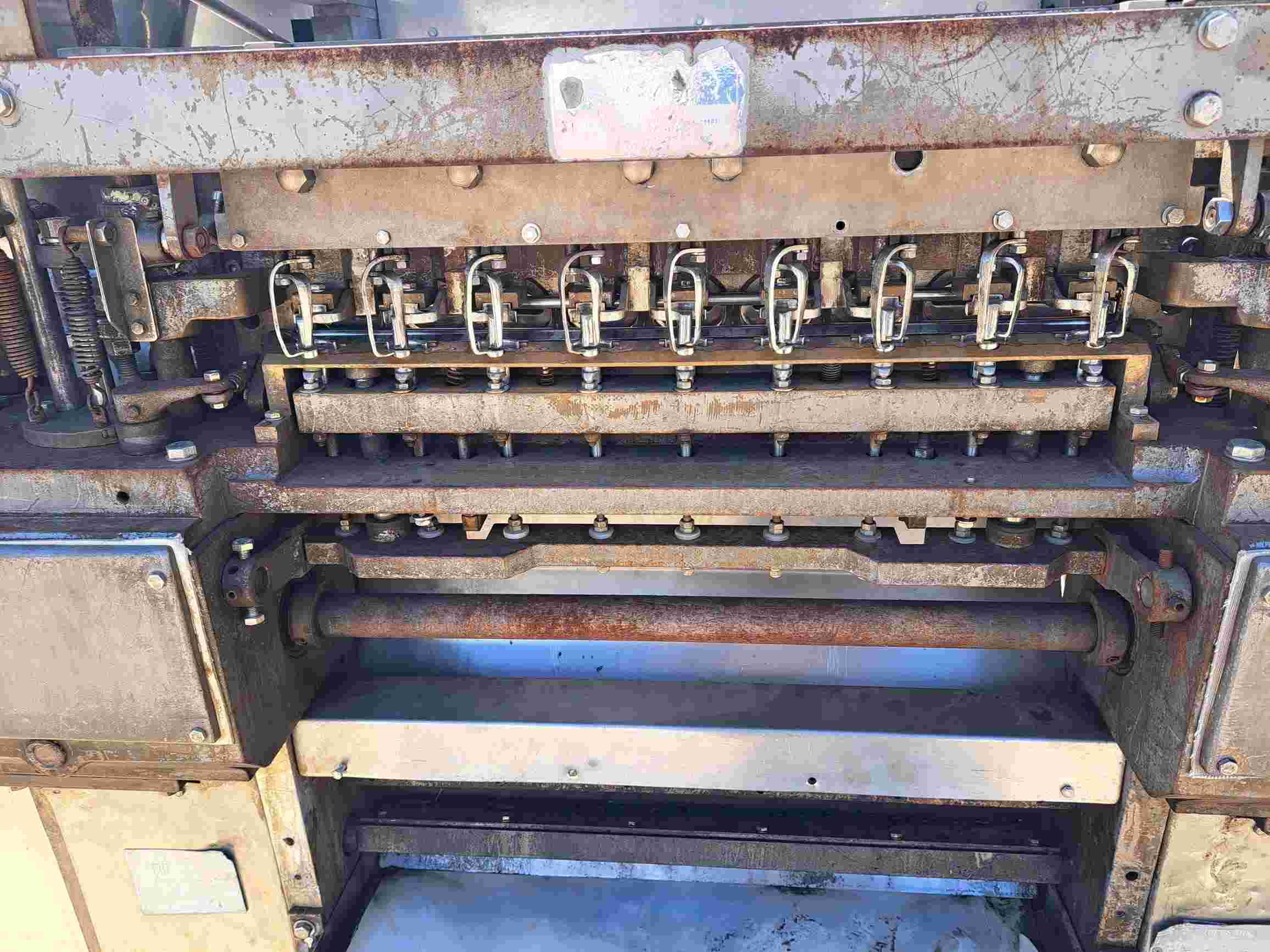 Toresani Pavan #MT600, Tortellini Pasta Machine, 4.687" diameter x 23.5" L double dough sheet rollers - Image 5