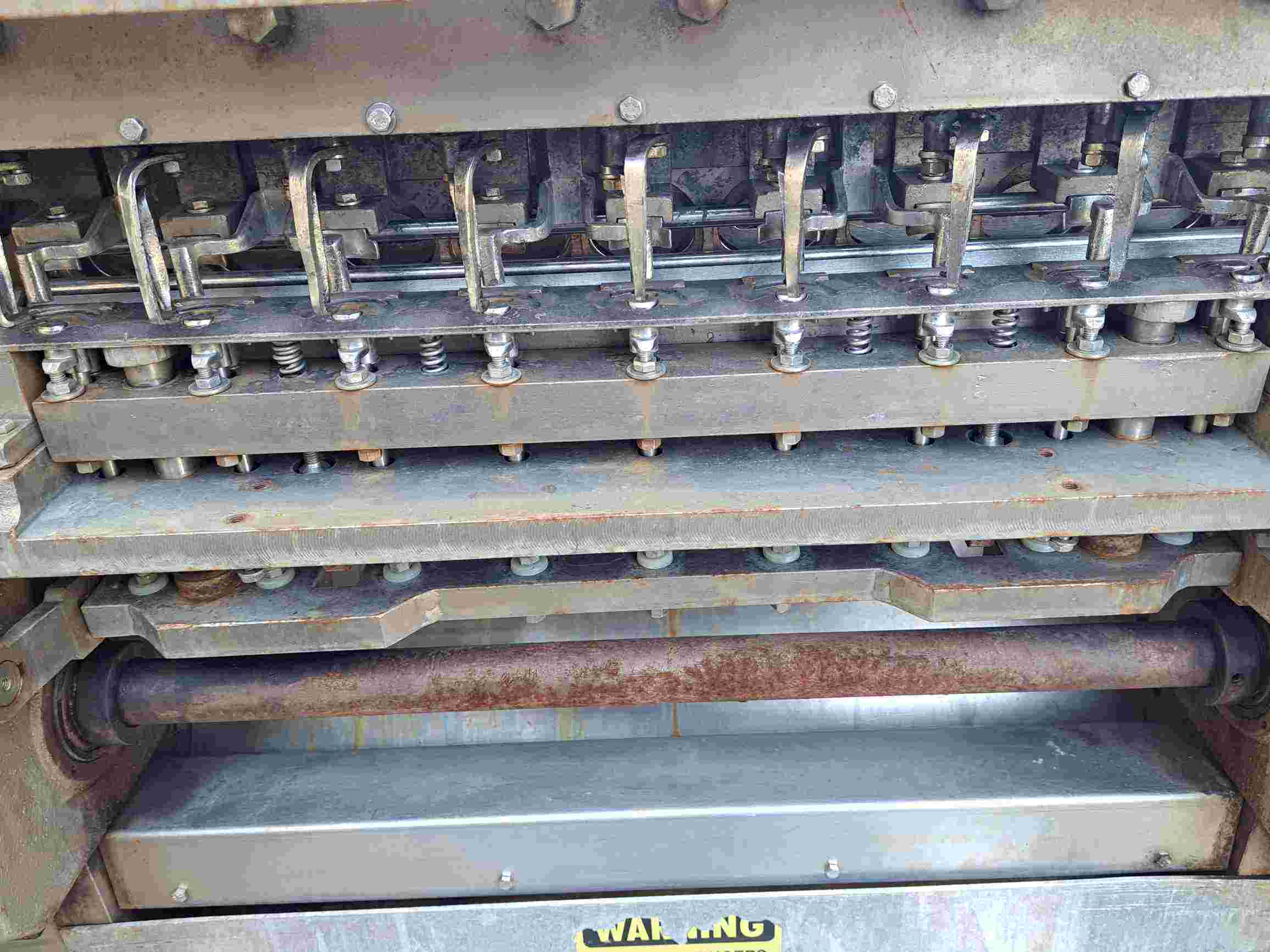 Toresani Pavan #MT600, Tortellini Pasta Machine, 4.687" diameter x 23.5" L double dough sheet rollers - Image 5