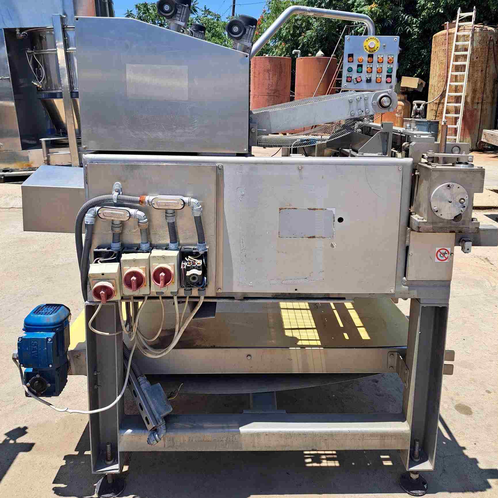 Toresani #MRT-540, Ravioli Pasta Machine, 140 strokes/min. for ravioli, 120 strokes/min. for cappelletti - Image 4