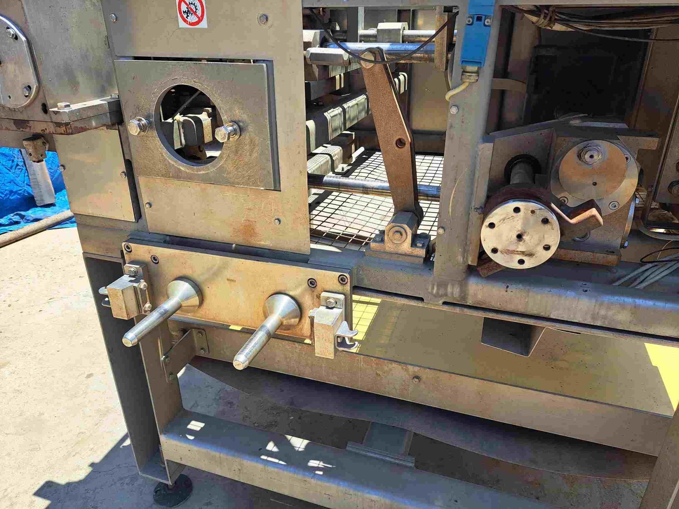 Toresani #MRT-540, Ravioli Pasta Machine, 140 strokes/min. for ravioli, 120 strokes/min. for cappelletti - Image 7