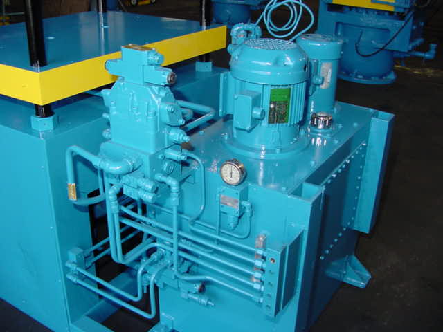 50 Ton, Wabash, 34" x 31" up-acting, 4-post, 50" daylight, 24" stroke, hydraulic unit, no controls, #877 - Image 3