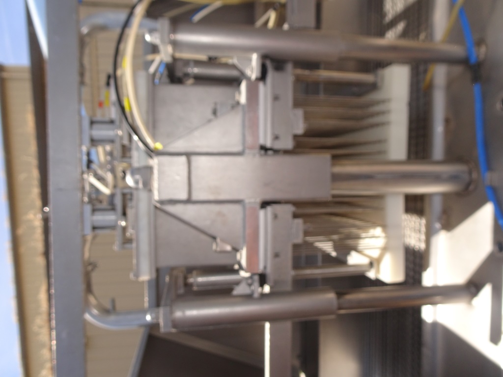 Brine Needle Injector, 25" width feed w/(25) bottom rows, 88" L table/conveyor, two sections w/(6) rows of - Image 9