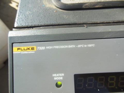 Fluke #7320, Refrigerated/Heated Temperature Calibration Bath, 9.2 liter capacity, 81 mm x 133 mm Work Area - Image 6