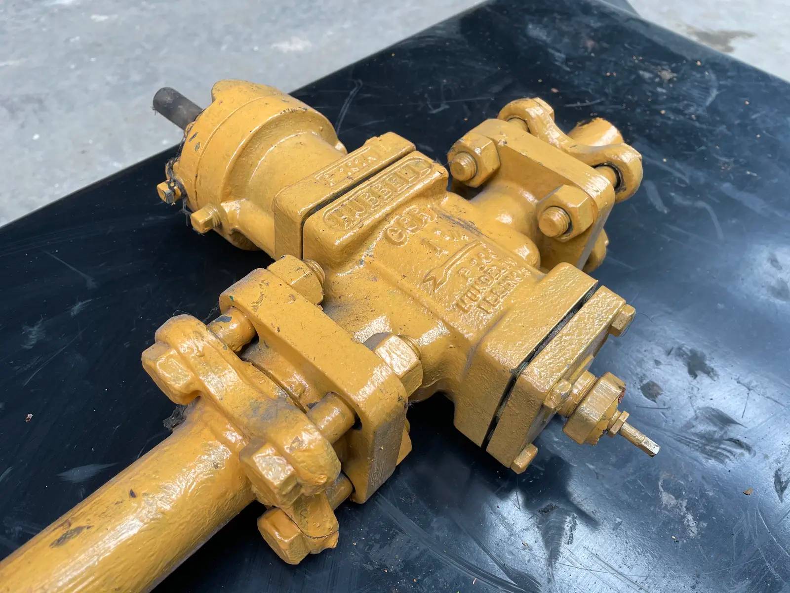 1-1/4" Hubbell P100 Valve - Image 5