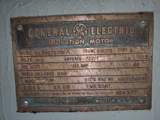 600 HP 890 RPM General Electric, Frame 8407S, foot mounted, 727 amps, 440 Volts - Image 2