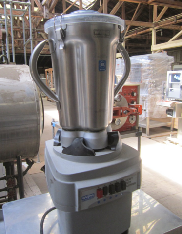 Waring #38BL19, Stainless Steel heavy duty liquidifier, 4 speed, Stainless Steel carafe - Image 1
