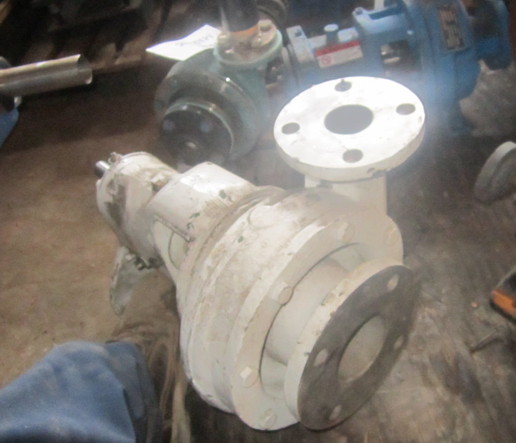 Worthington #2CNG74, D1 construction centrifugal pump, 3" inlet, 2" outlet, less drive - Image 2