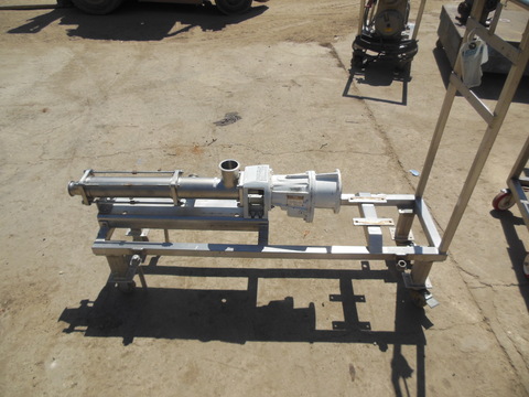 2.5" inlet x 2" outlet, Moyno Seepex, Stainless Steel progressive cavity pump, less motor, 1990 - Image 2