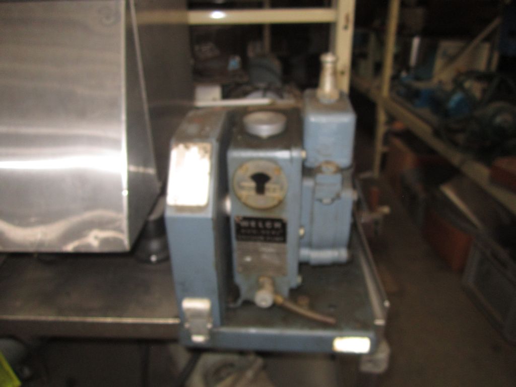 Welch #1400-DuoSeal, vacuum pump, 1/3 HP, 1/2" inlet/outlet - Image 2