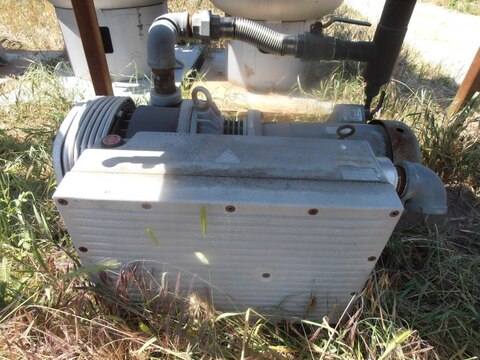 Rietschle #VCEH/AH-160, vacuum pump, 7-1/2 HP, 1998 (2 available) - Image 4
